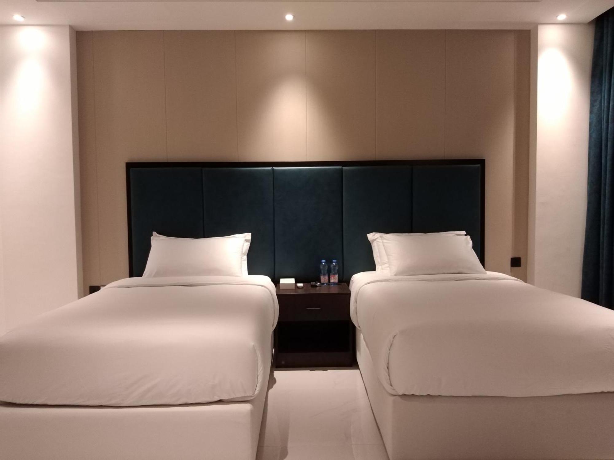 Nebula Hotel Dukm Kültér fotó