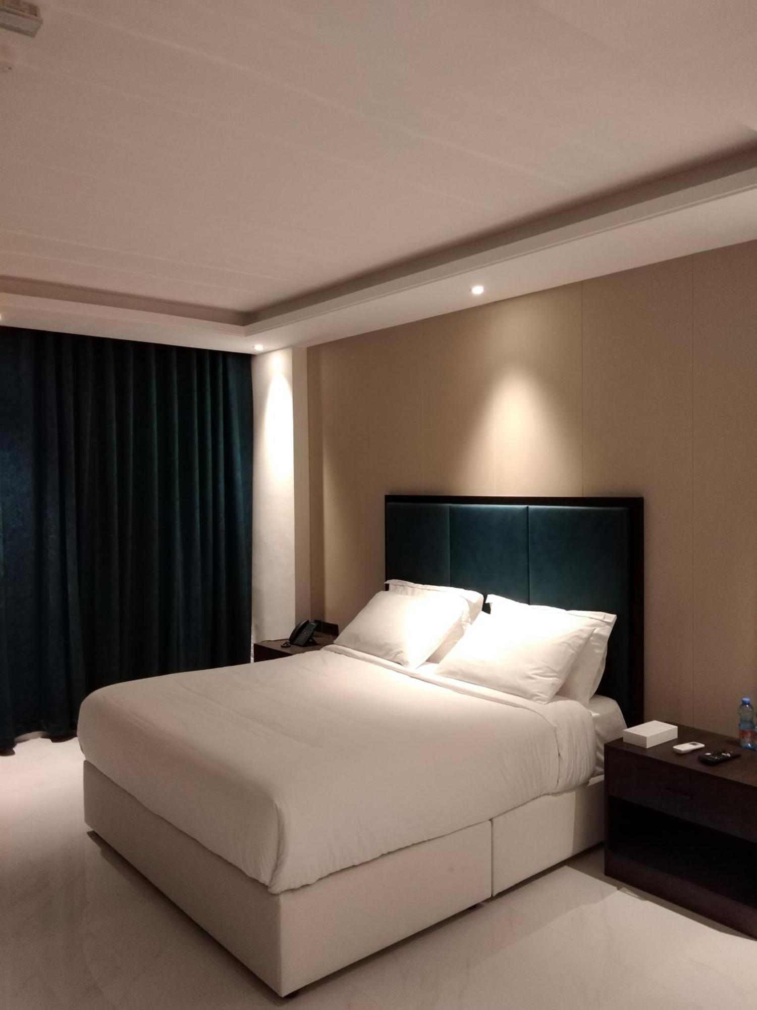 Nebula Hotel Dukm Kültér fotó