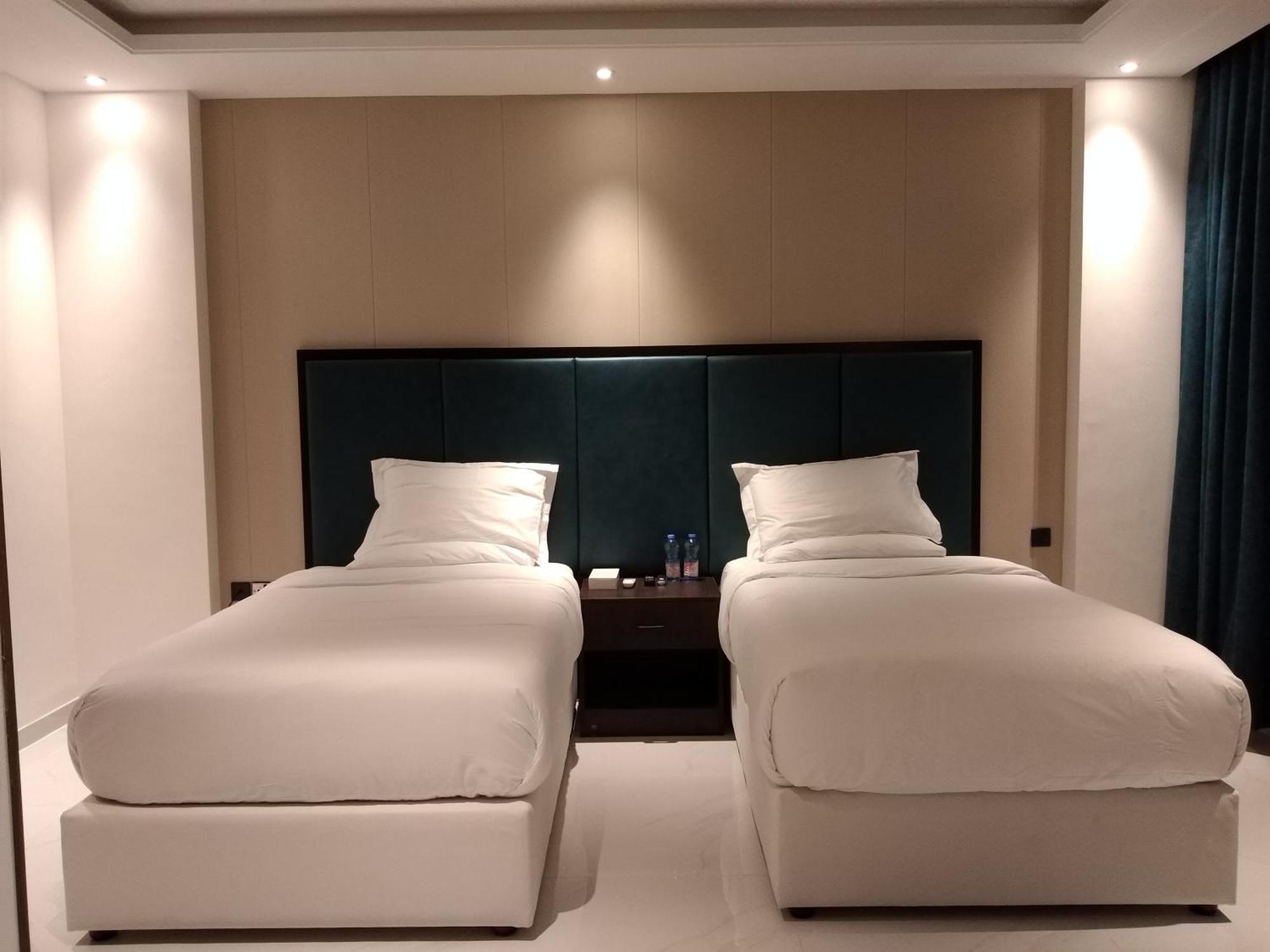 Nebula Hotel Dukm Kültér fotó