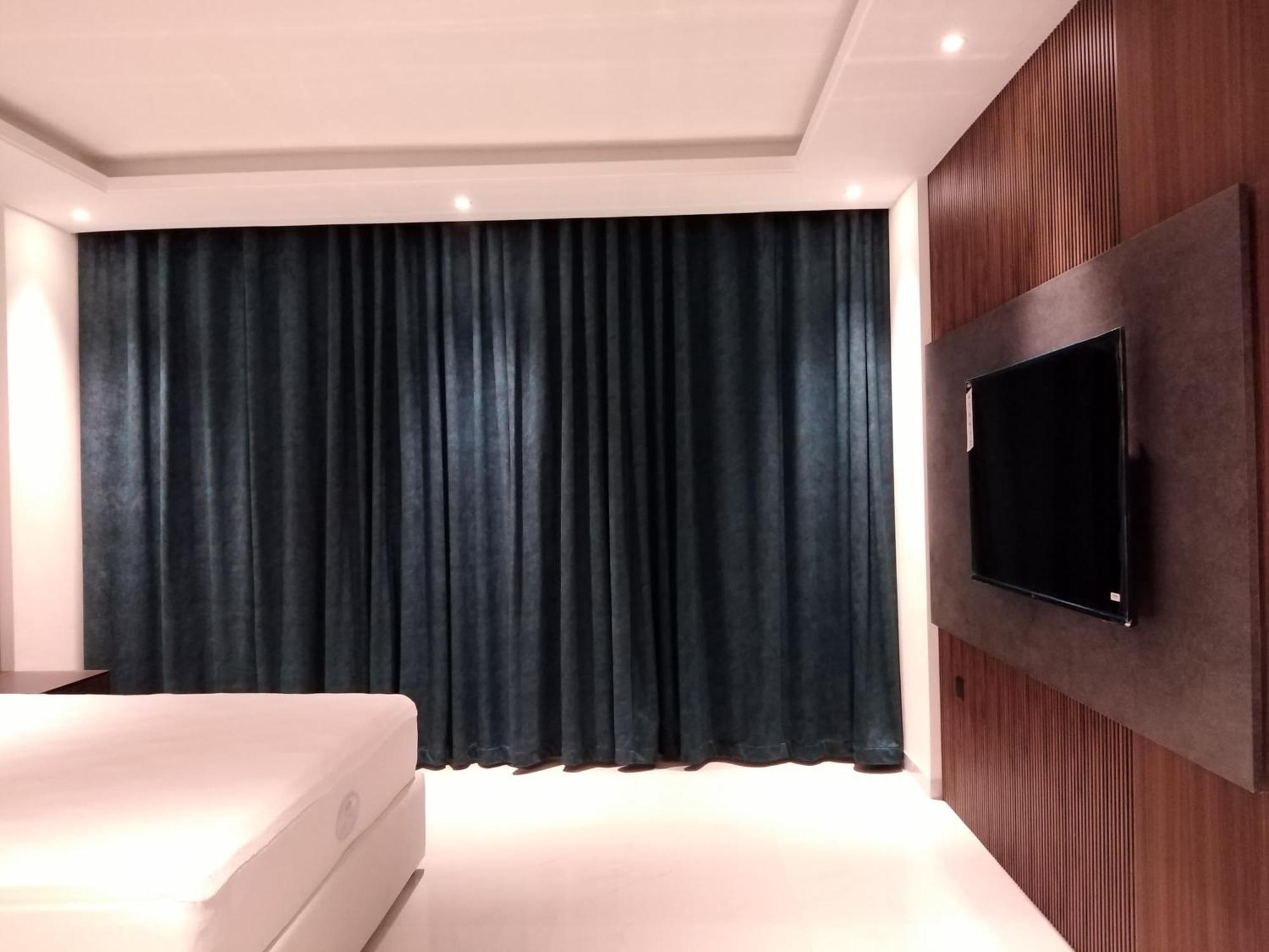 Nebula Hotel Dukm Kültér fotó